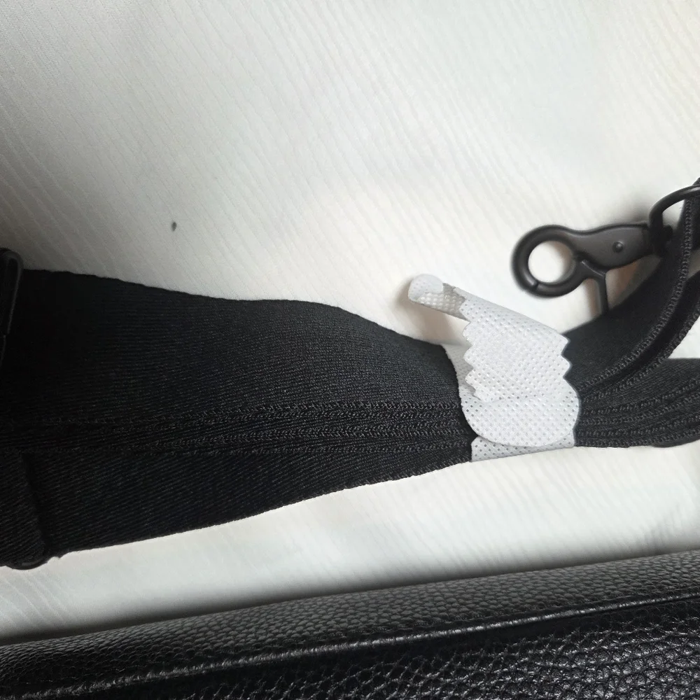 RALPH LAUREN fragances Black Leather Men's Bag. - Picture 7 of 8